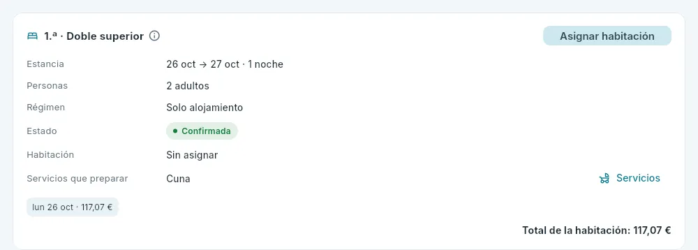 Una habitación reservada con una cuna.