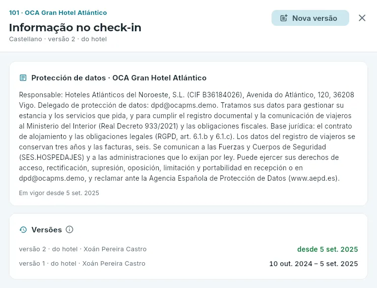 A informação do check-in do 101, em castelhano.
